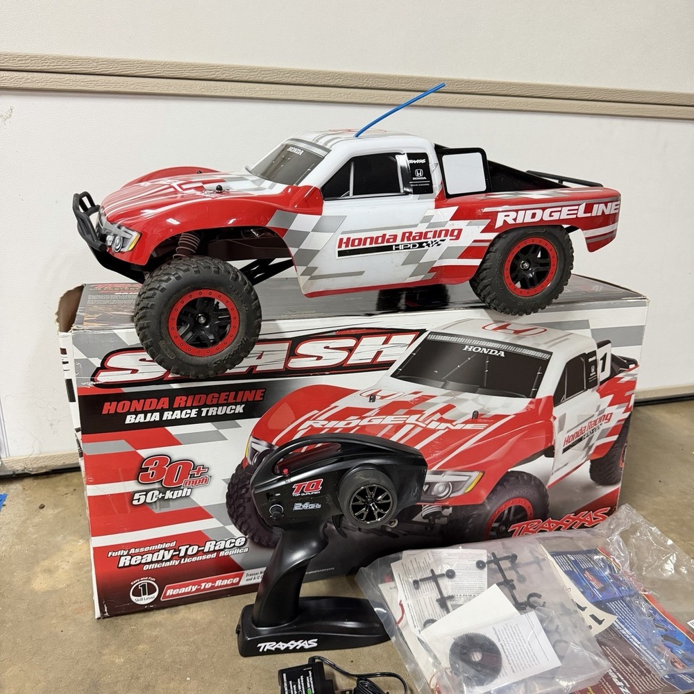 Traxxas Slash Honda Ridgeline Race Truck 1/10 RTR 2WD Brushed TQ 58034-5 W/ Box